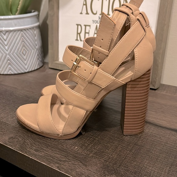 F21 Heels - Picture 3 of 4